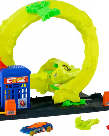 „Hot Wheels City“ gyvatės formos lenktynių trasa su automobiliuku, 4+