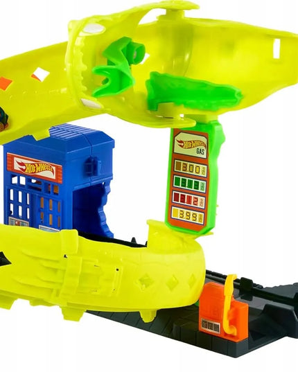 „Hot Wheels City“ gyvatės formos lenktynių trasa su automobiliuku, 4+