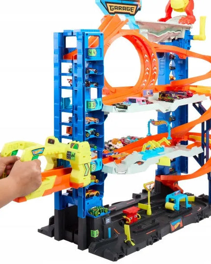 „Hot Wheels City“ rinkinys „Mega garažas: drakono ataka“ + 2 automobiliukai