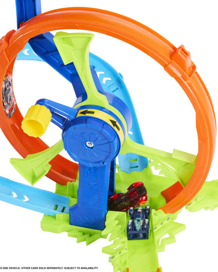 „Hot Wheels Stunt Tracks“ lenktynių trasa „Wyścigowa Turbo Pętla“ su automobiliuku