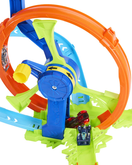 „Hot Wheels Stunt Tracks“ lenktynių trasa „Wyścigowa Turbo Pętla“ su automobiliuku
