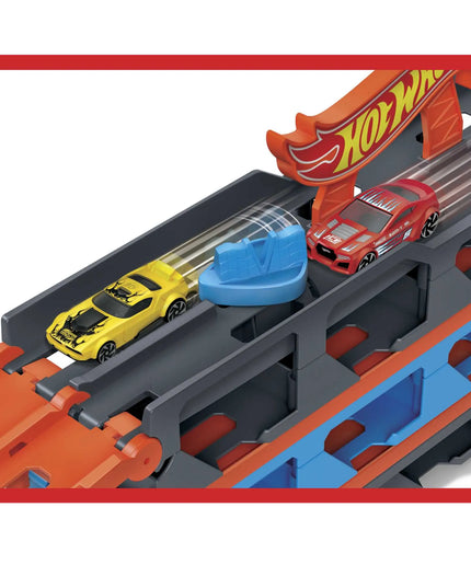 HOT WHEELS Speedway Hauler transporteris su lenktynių trasa ir 3 automobiliais