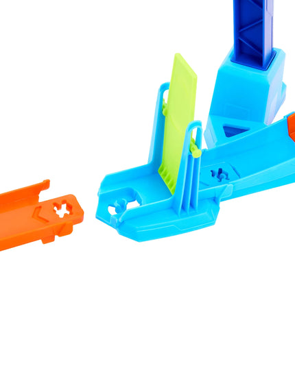 HOT WHEELS automobilio trasa „Mistrzowski skok“ su automobiliuku JFH36