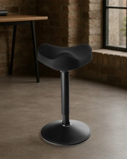 Ergonomiškas balansuojantis sukamasis kėdės tipo taburetė Spacetronik 136 kg, juoda