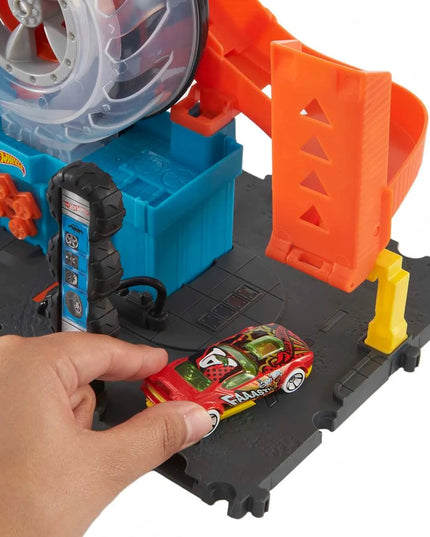 „Hot Wheels City“ lenktyninis padangų dirbtuvių rinkinys