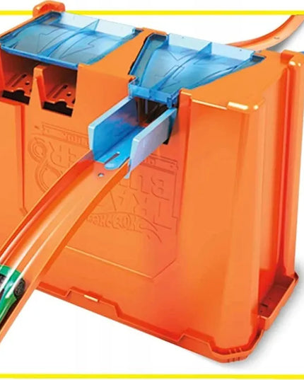 „Hot Wheels“ „Deluxe Stunt Box“ kaskadinių triukų rinkinys su dėže ir 2 automobiliukais GGP93