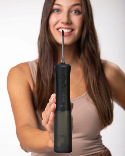 Belaidis burnos irigatorius „Smiley Pro Aqua“, 5 režimai, 4 antgaliai