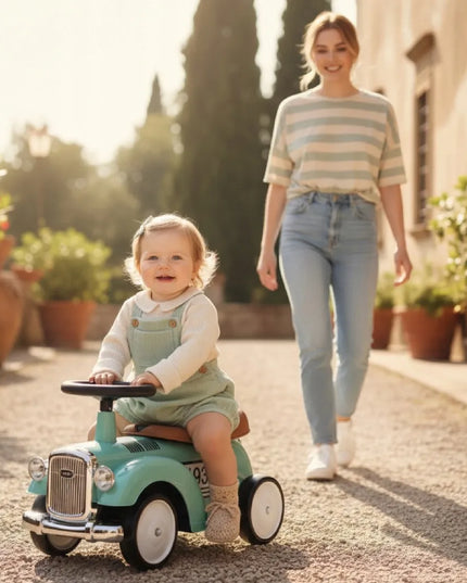 Sun Baby „Retro“ stumdukas lenktyniniu stiliumi vaikams nuo 1 metų