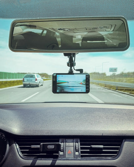 Automobilio vaizdo registratorius „BLOW F800“ su galinio vaizdo kamera FULL HD
