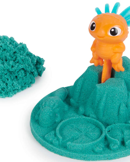 KINETIC SAND SURPRISE WILD CRITTERS kinetinio smėlio rinkinys su formеле ir figūrėle
