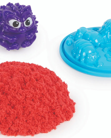KINETIC SAND SURPRISE WILD CRITTERS kinetinio smėlio rinkinys su formеле ir figūrėle