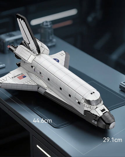 Statybiniai blokeliai CaDA NASA modelis KOSMINĖ ŠAUDYKLĖ DISCOVERY SPACE SHUTTLE 1827 elementai.