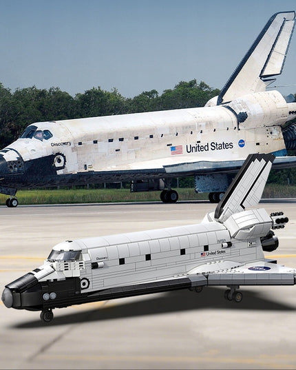 Statybiniai blokeliai CaDA NASA modelis KOSMINĖ ŠAUDYKLĖ DISCOVERY SPACE SHUTTLE 1827 elementai.