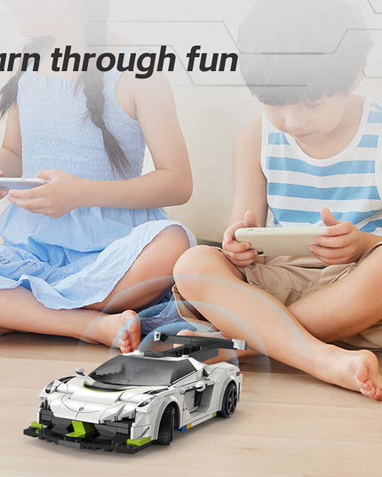 Konstruktorius CADA Nuotoliniu būdu valdomas lenktyninis automobilis "Fantomo" 322 elementai. DUAL