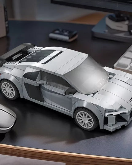 CaDA Audi R8 Coupe 1:24 kolekcinis konstravimo rinkinys 199 detalių