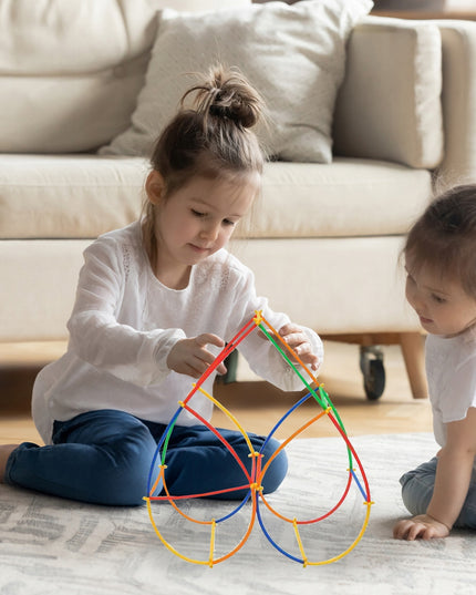 Konstrukcinės detalės "šiaudeliai" 400 vnt. rinkinys vaikams dėžutėje