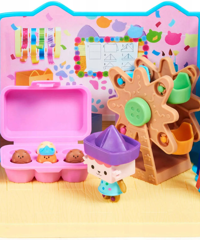 „Gabby's Dollhouse“ magiško menininko kambario rinkinys su Tekturzątko figūrėle ir karusele