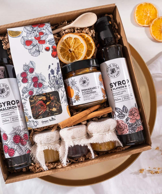Didelis dovanų krepšelis su arbata, sirupais, vaisiais, medumi ir konfitūromis