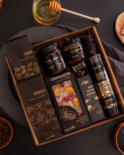 Dovanų rinkinys: arbata, kava, sirupas, šokoladas su vaisiais, saldumynai