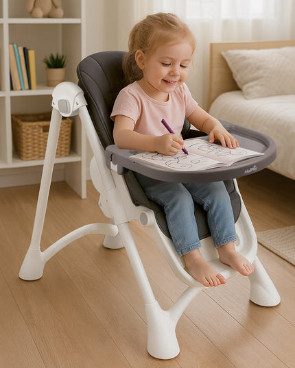 Sulankstoma vaikiška maitinimo kėdutė su reguliuojamu padėklu ir ratukais