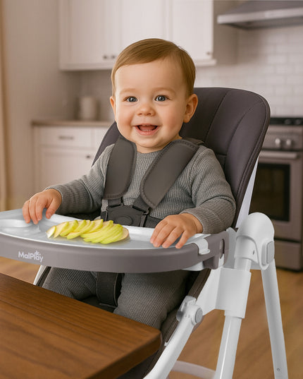 Sulankstoma vaikiška maitinimo kėdutė su reguliuojamu padėklu ir ratukais