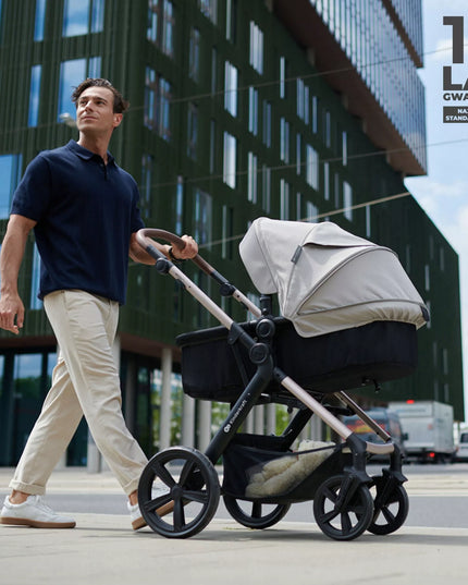 Daugiafunkcis vežimėlis Kinderkraft 3-in-1 MOOV 2 su autokėdute MINK PRO, juodas