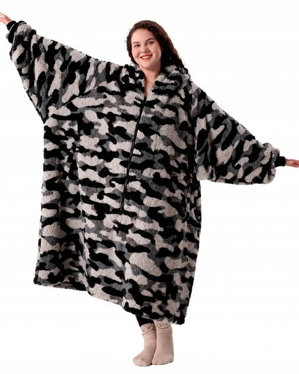 Ilgas, šiltas ir minkštas oversize stiliaus pledo džemperis su gobtuvu, kamufliažinis, unisex