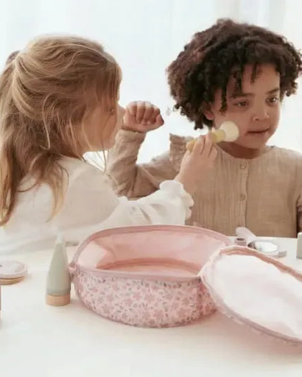 „Little Dutch“ medinė kosmetinė su aksesuarais „Beauty Case FSC“