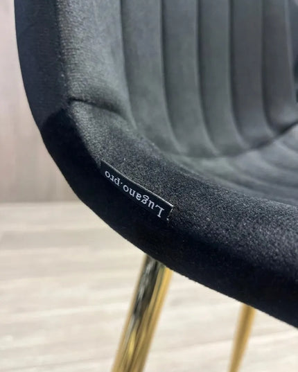 Apmuštas kėdė AURORA VELVET BLACK GOLD