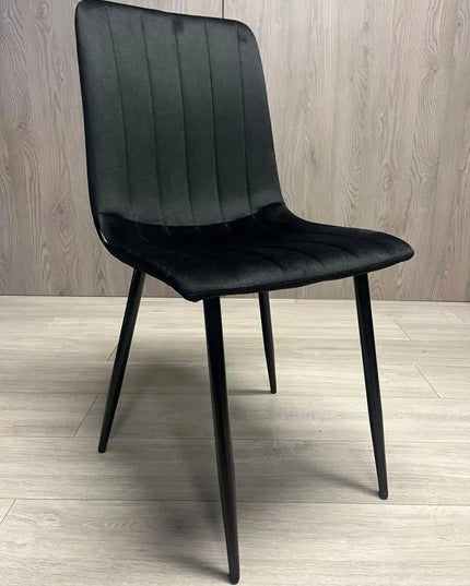 Apmuštas kėdė AURORA VELVET BLACK