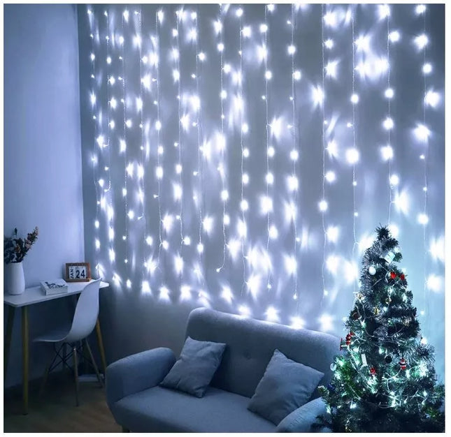 Kalėdinė LED užuolaida 3x2m 200 mikro lempučių, USB jungtis, nuotolinio valdymo pultas, kabliukai, šaltai balta spalva