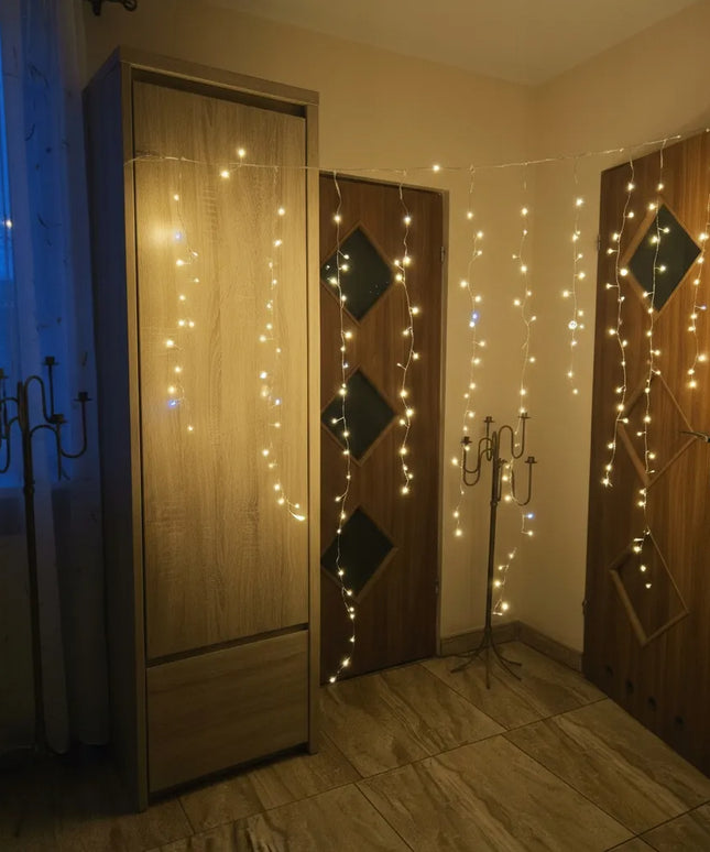 Kalėdinė LED šviesos užuolaida, 1,5 × 1 m, 180 šiltai baltų mikro LED lempučių, sidabrinis laidas