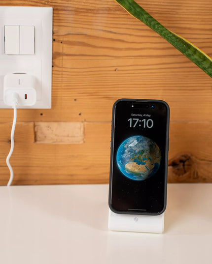 Belaidis indukcinis įkroviklis su MagSafe technologija, skirtas telefonui