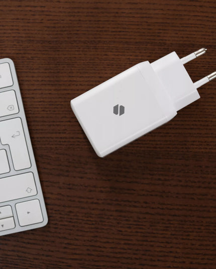 Spacecase 45W tinklo įkroviklis telefonui, greitas 2x USB-C PD įkrovimo blokelis, baltas