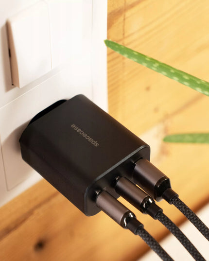Spacecase 30W tinklo įkroviklis telefonui, greitas įkrovimas, 3x USB, USB-C