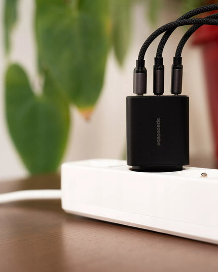 Spacecase 30W tinklo įkroviklis telefonui, greitas įkrovimas, 3x USB, USB-C