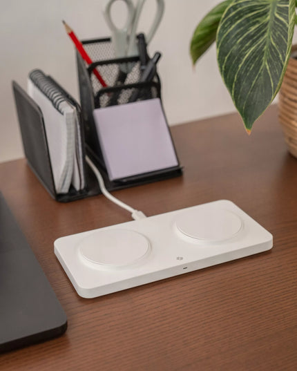 Spacecase magnetinis belaidis įkroviklis su MagSafe funkcija