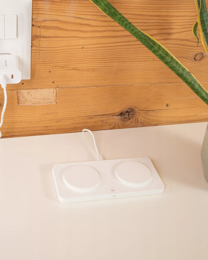 Spacecase magnetinis belaidis įkroviklis su MagSafe funkcija