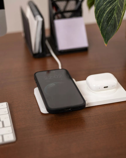 Spacecase magnetinis belaidis įkroviklis su MagSafe funkcija