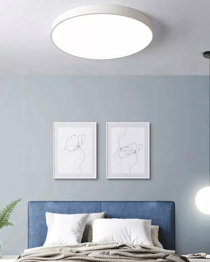 Apvalus 60 cm baltas lubinis „Temar“ CLEO šviestuvas – modernus LED plafonas su nuotolinio valdymo pulteliu ir reguliuojama spalvų temperatūra