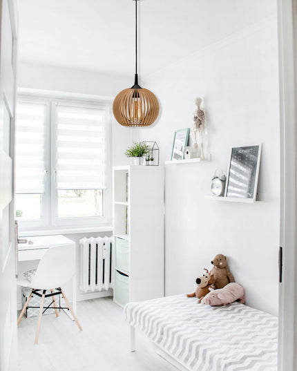 Pakabinamas lubinis medinis LED šviestuvas su 1xE27 lizdu + tvirtinimo elementas montavimui palengvinti