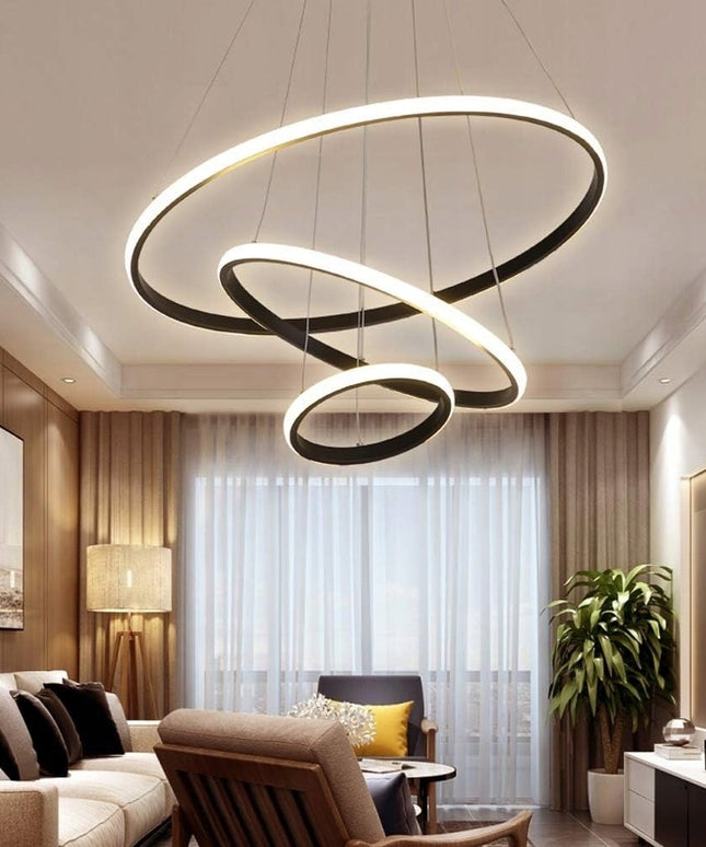 Juodas pakabinamas lubinis šviestuvas LED, 3 žiedai + nuotolinio valdymo pultelis, keičiama spalva