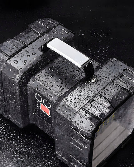 Taktinis LED prožektorius, galingas, įkraunamas per USB, 1000lm, 40W