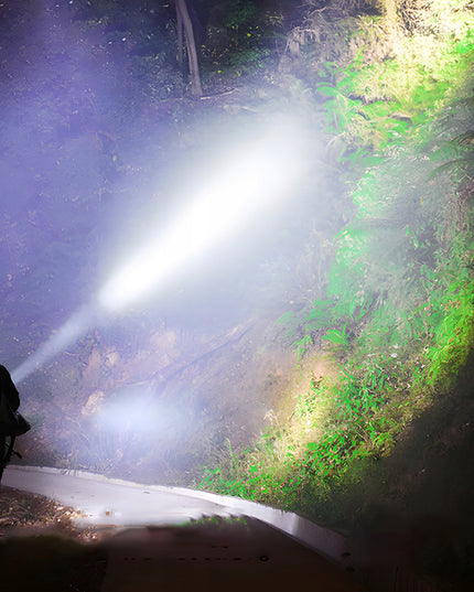 Taktinis LED prožektorius, galingas, įkraunamas per USB, 1000lm, 40W