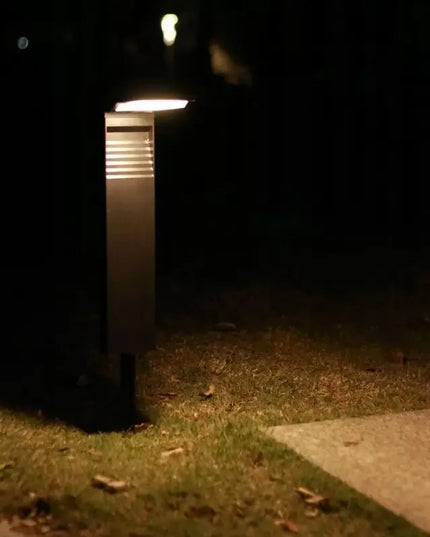 Saulės energija maitinamas sodo šviestuvas, 41 cm aukščio, IP65
