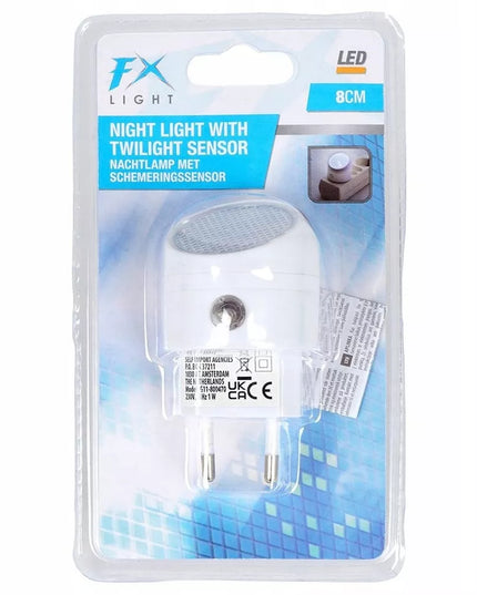 LED naktinė lemputė į rozetę su tamsos jutikliu