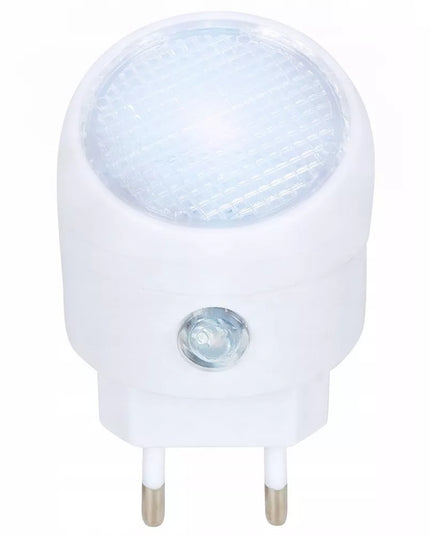 LED naktinė lemputė į rozetę su tamsos jutikliu