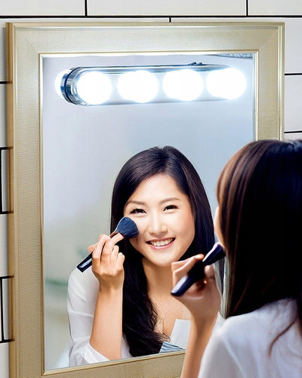 Lemputės ant veidrodžio, lempos su siurbtukais makiažo veidrodžiui, lempučių juosta