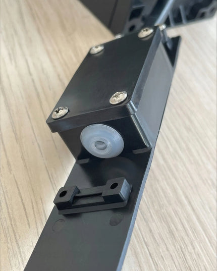 Lutec lauko elektros stulpelis Mains, juodas, IP54, 31 cm