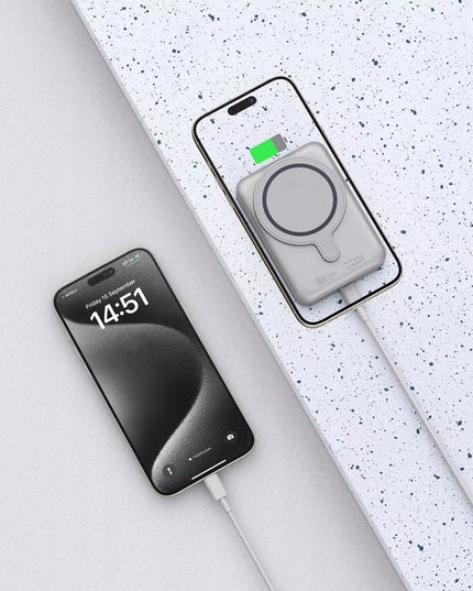 Magnetinis išorinis akumuliatorius 15W su MagSafe suderinamas 10000mAh titano spalvos